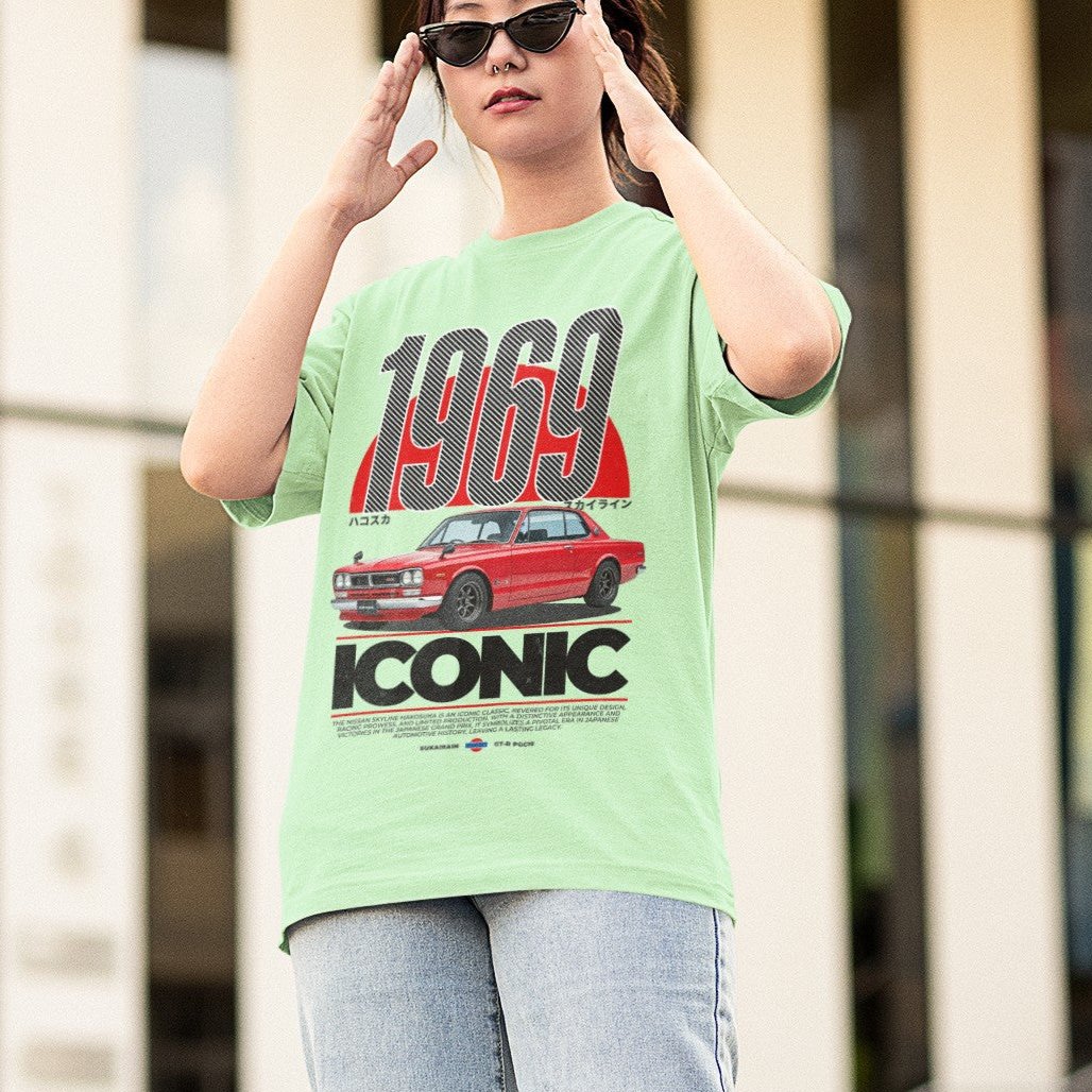 Oversized Hakosuka GT-R V8 T-Shirt for JDM Enthusiasts