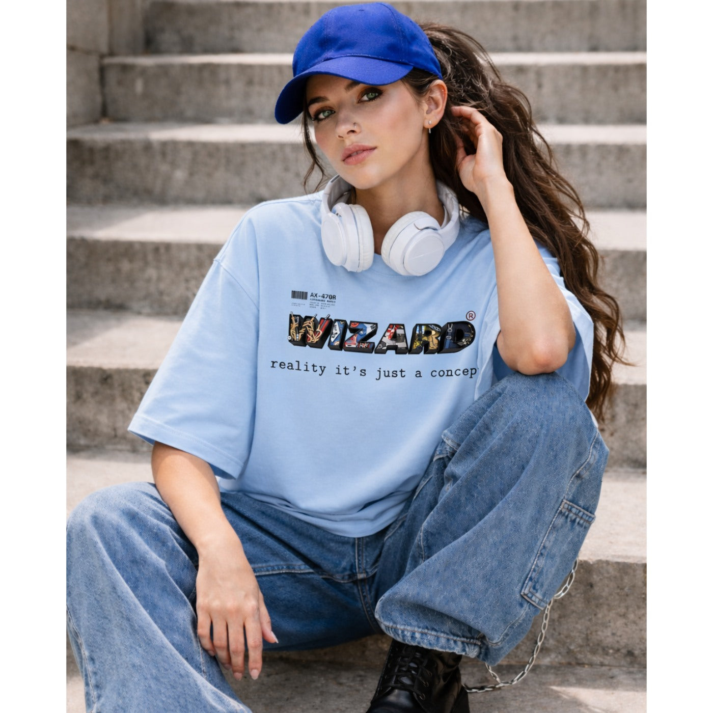 woman-wearing-blue-tee