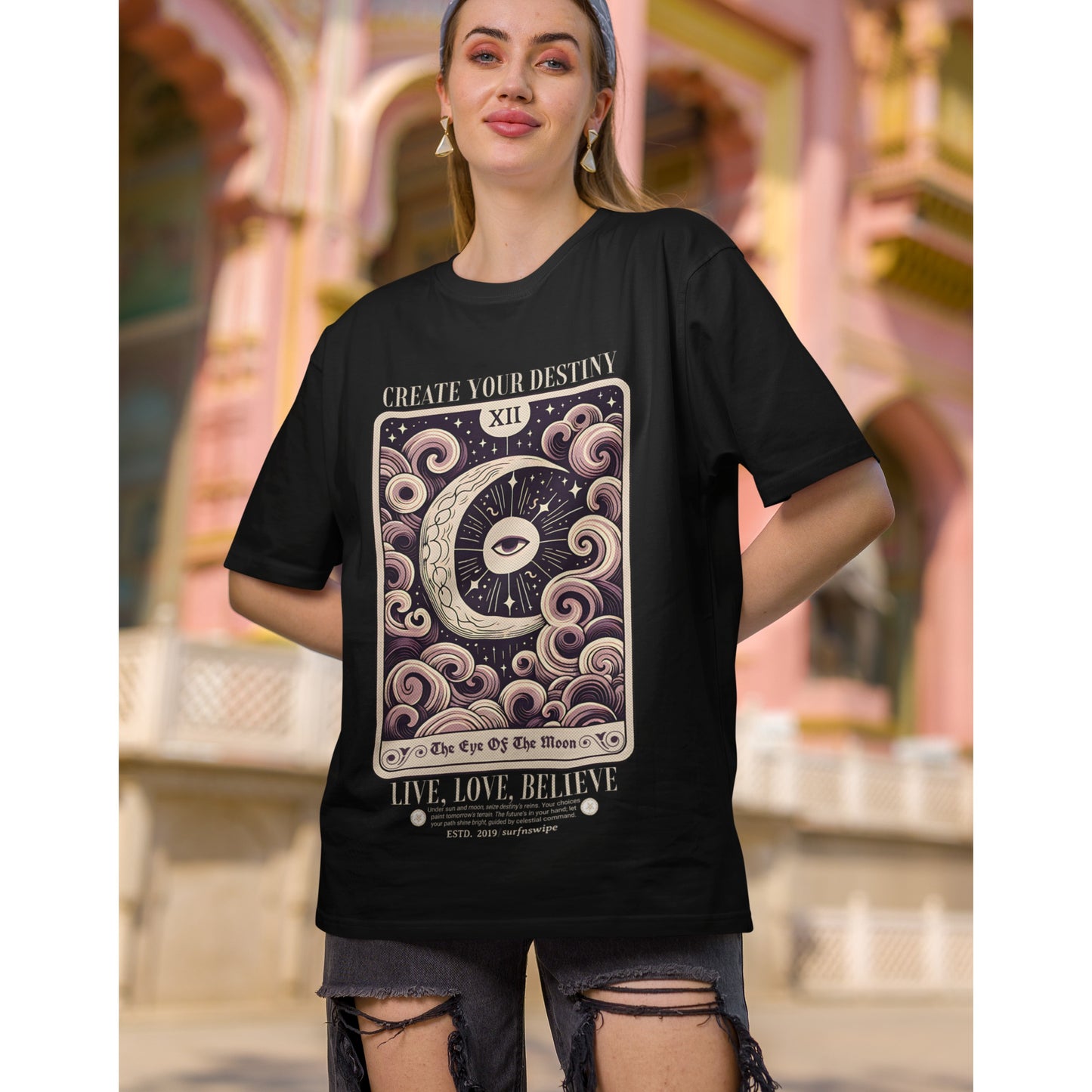 Unisex The Eye Of The Moon Tarot Card Print Oversized T-shirt